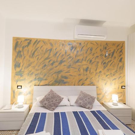 מנרולה Willy'S Apartment מראה חיצוני תמונה